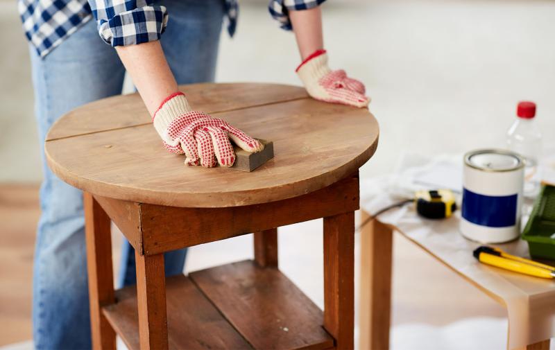 Jak zrobić stolik kawowy z krążka drewna krok po kroku DIY?