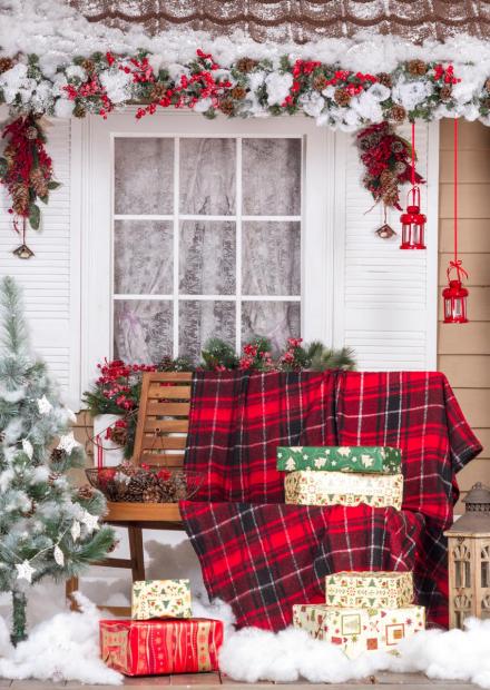 Pokaż swój świąteczny klimat! TOP 7 pomysłów na świąteczne dekoracje przed domem