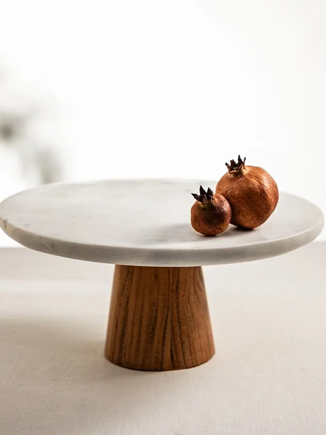 Patera MARBLE marmurowa na akacjowej nóżce 28x13 cm