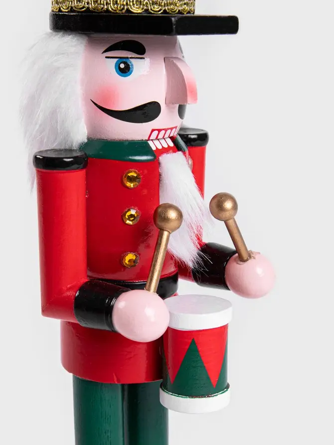 Figurka NUTCRACKER dziadek do orzechów z bębenkiem 31 cm
