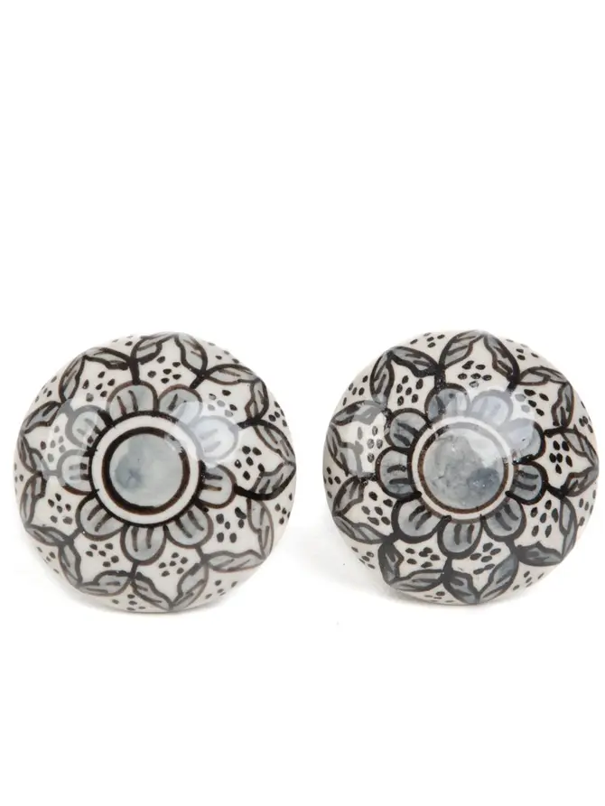 Uchwyty do mebli MULIA ceramiczne 4,4x4,4cm