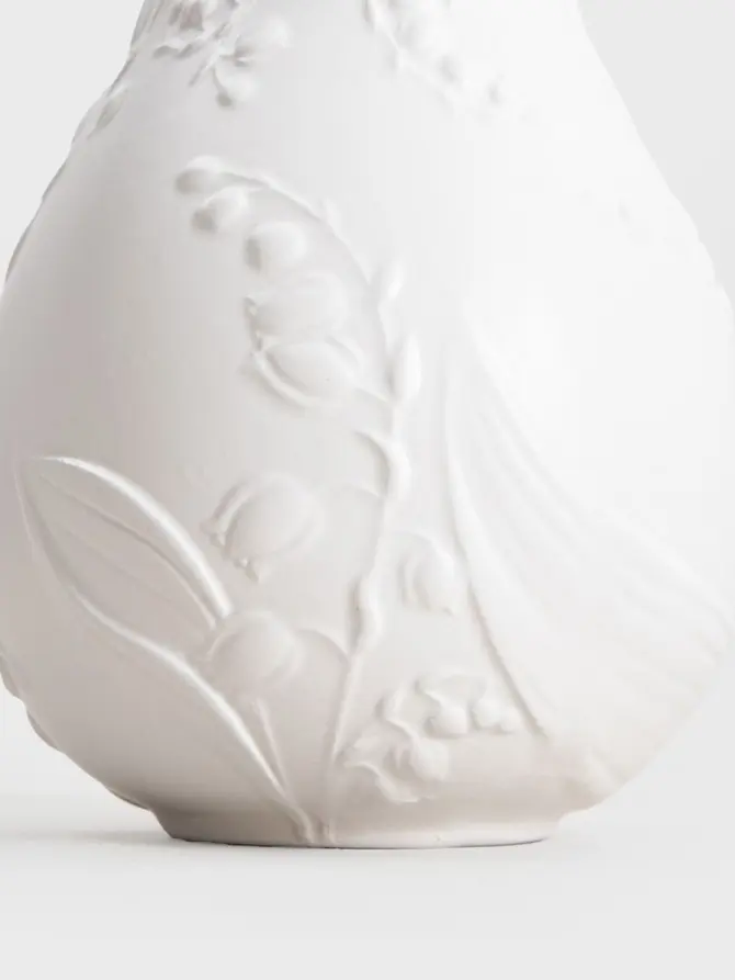 Wazon CONWALLIE ceramiczny z tłoczeniami biały 14,8x18 cm