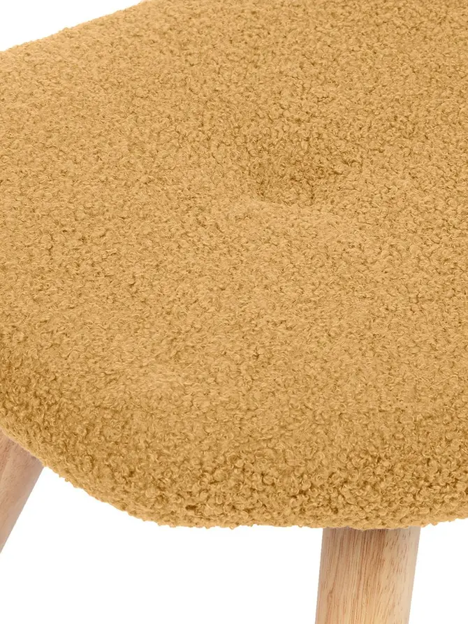 Podnóżek MOSS TEDDY BOUCLE w tkaninie TEDDY musztardowy 61x41x38 cm