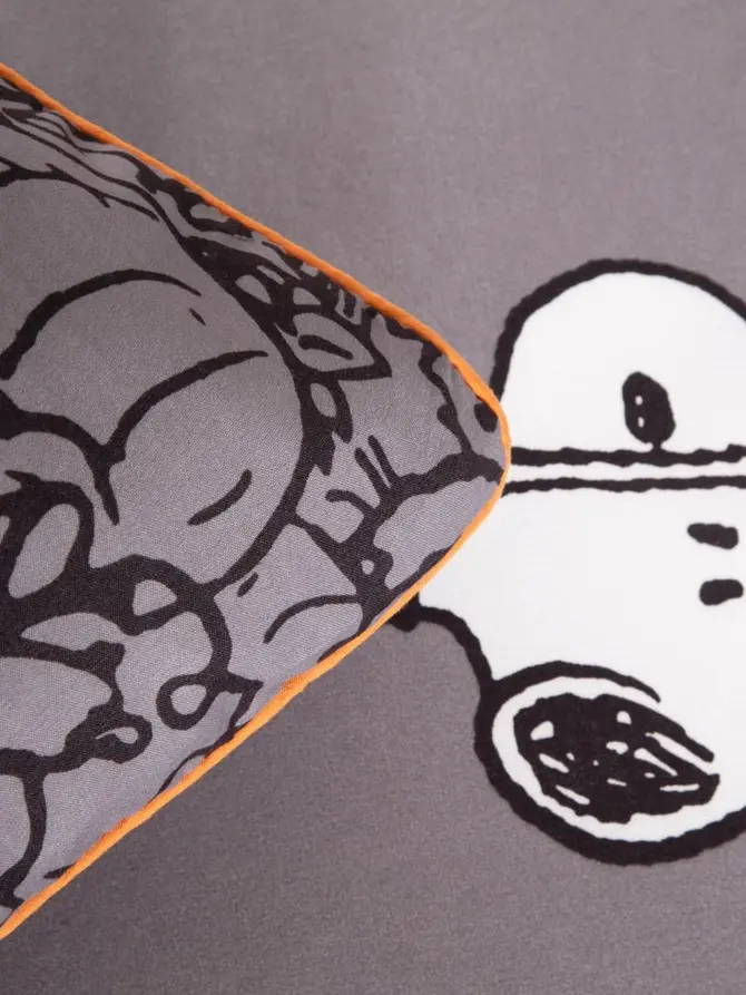 Pościel HALLOWEEN SNOOPY z mikrofibry ze wzorem Snoopy 160x200 + 2*70x80 cm
