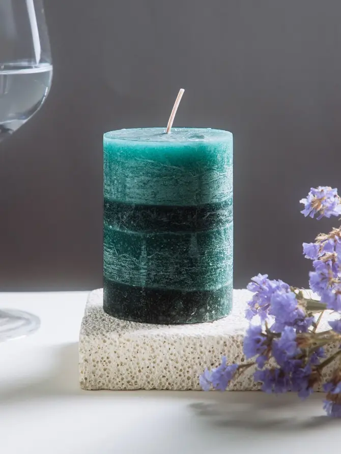Świeca dekoracyjna RUSTIC zielona 300 G