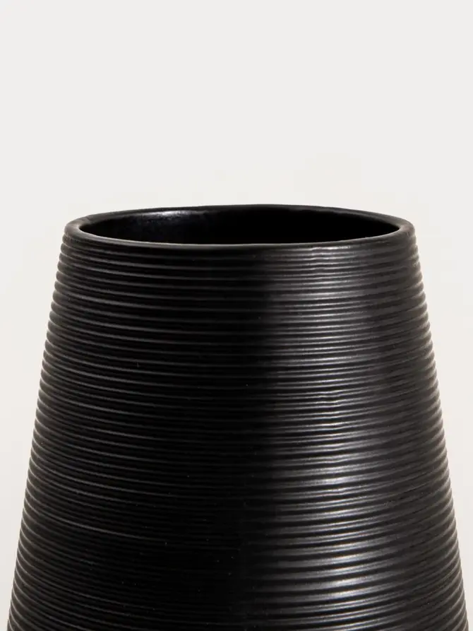 Wazon GIA ceramiczny ryflowany czarny 23x14 cm