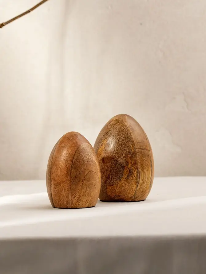 Figurka TOBY jajko duże z drewna mango 9,5x13,5 cm