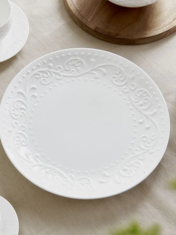 Talerz SYLIA porcelanowy obiadowy biały z ornamentem 27 cm