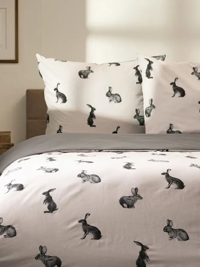 POŚCIEL B2 RABBITS ESSENTIALS bawełniana w króliki 160x200 cm + 2*70x80cm