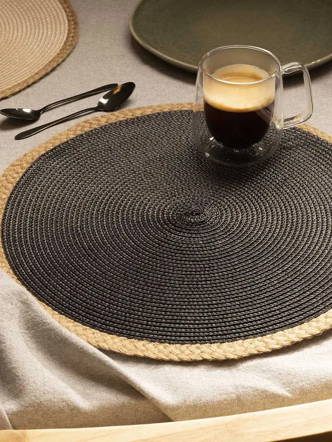Podkładka do jadalni PLAR okrągła czarna 38 cm