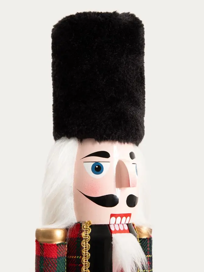 Figurka NUTCRACKER dziadek do orzechów ze stroikiem 50 cm