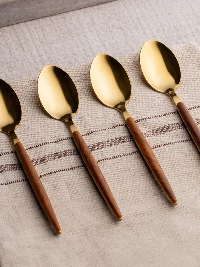 Zestaw łyżeczek do herbaty CORK złotych 4 szt.