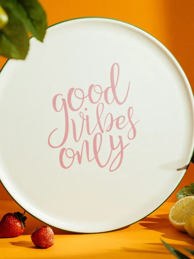 Talerz SERRA do pizzy "good vibes only" 32 cm