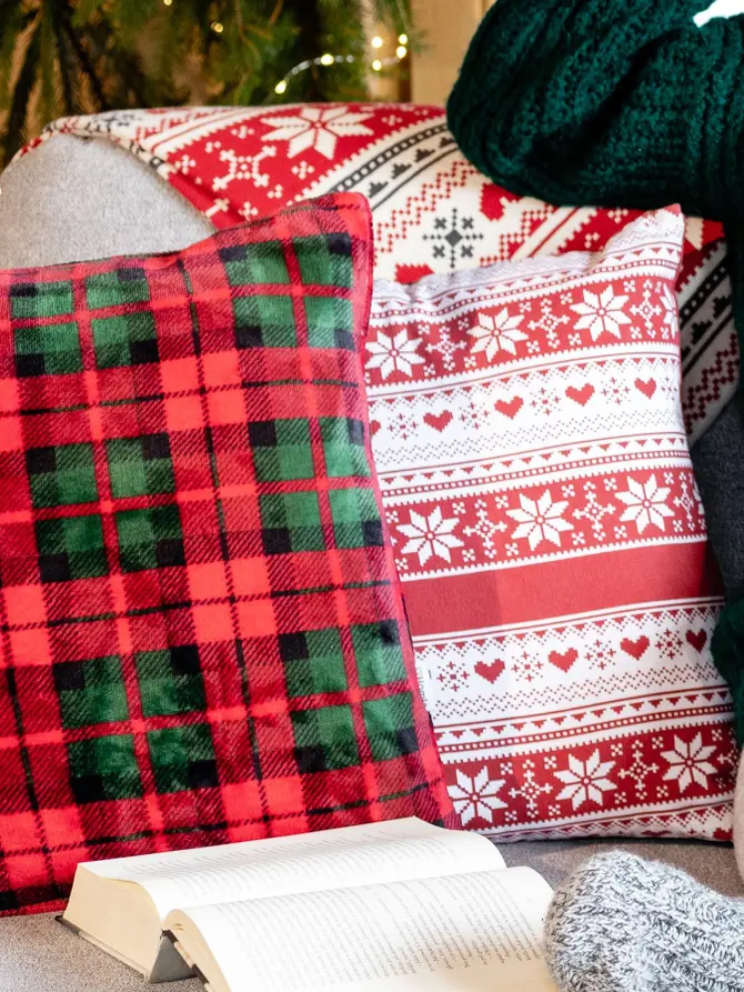 Poszewka TARTAN w kratę 45x45 cm