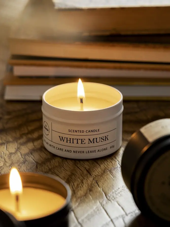 Świeca zapachowa BILLY White Musk 60 g