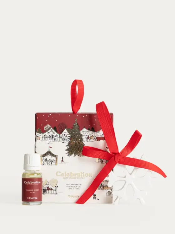 Zawieszka zapachowa CELEBRATION Festive Berry 1 szt. + 10 ml