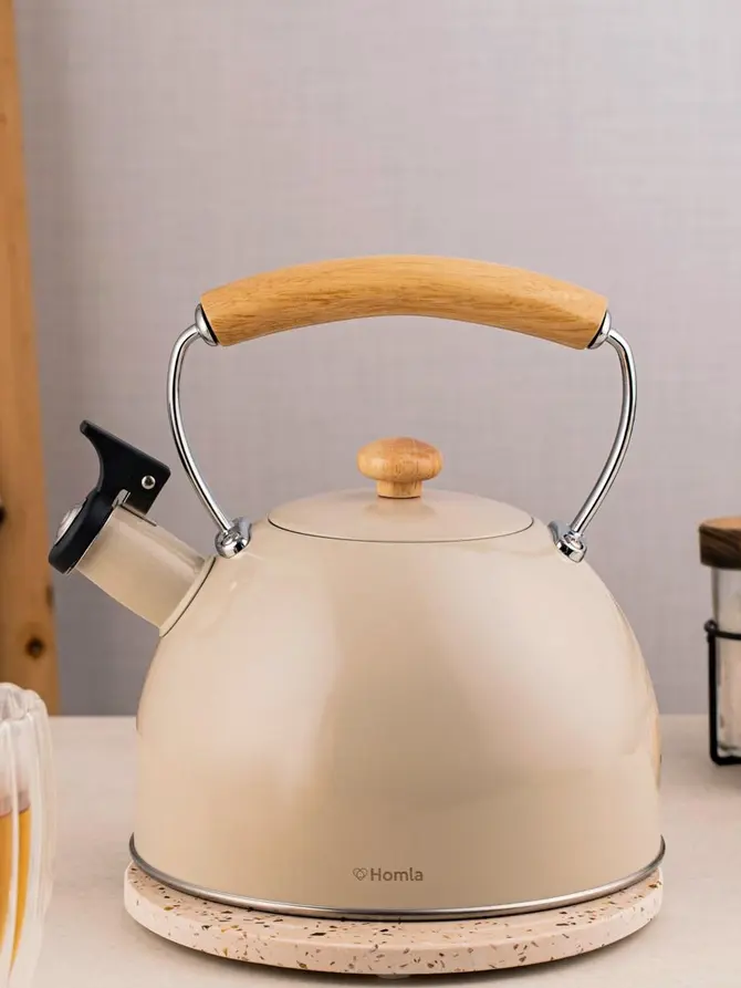 Czajnik B2 VIRGEN ESSENTIALS beżowy z drewnianym uchwytem 2,5L
