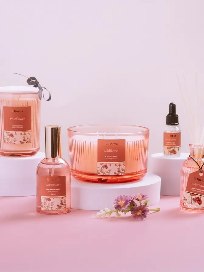 Świeca zapachowa BRISE Wildflower 455 g