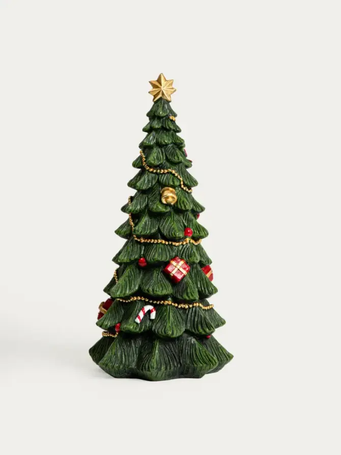 Dekoracja SANSO choinka z prezentami i łańcuchem 16x34,5 cm