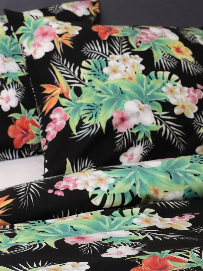 Pościel TROPICAL z mikrofibry czarna z motywem kwiatowym 200x220 cm