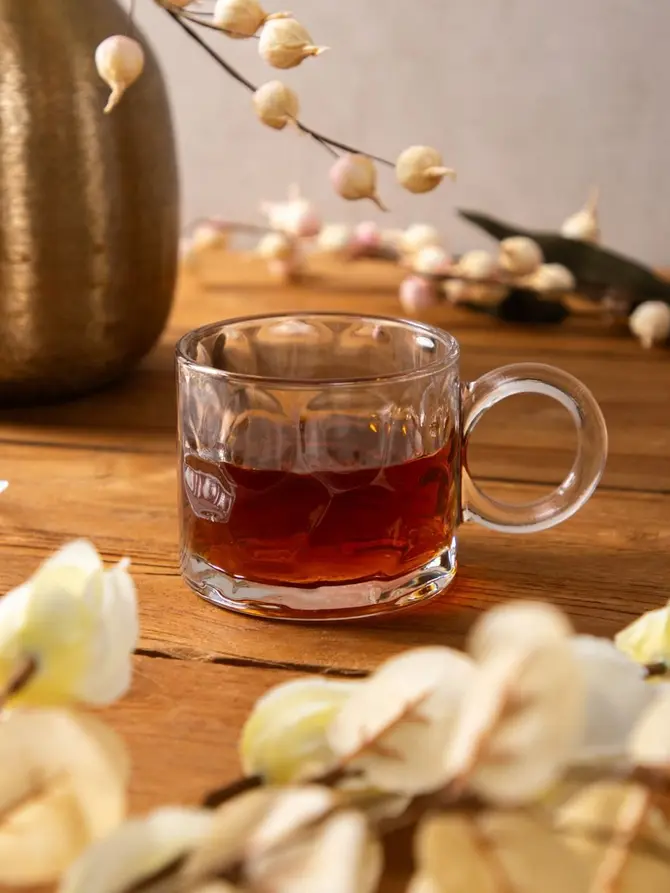 Filiżanka GLASSIC szklana młotkowana z okrągłym uchem 0,3 l