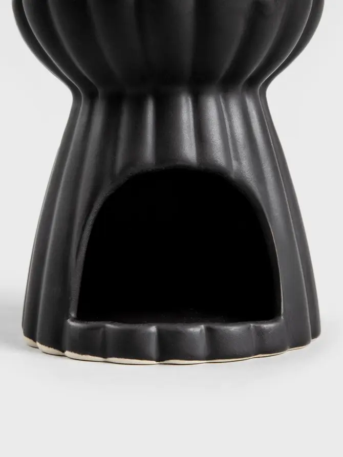 Kominek BELLA ceramiczny ryflowany czarny 9,5x9,5x11 cm