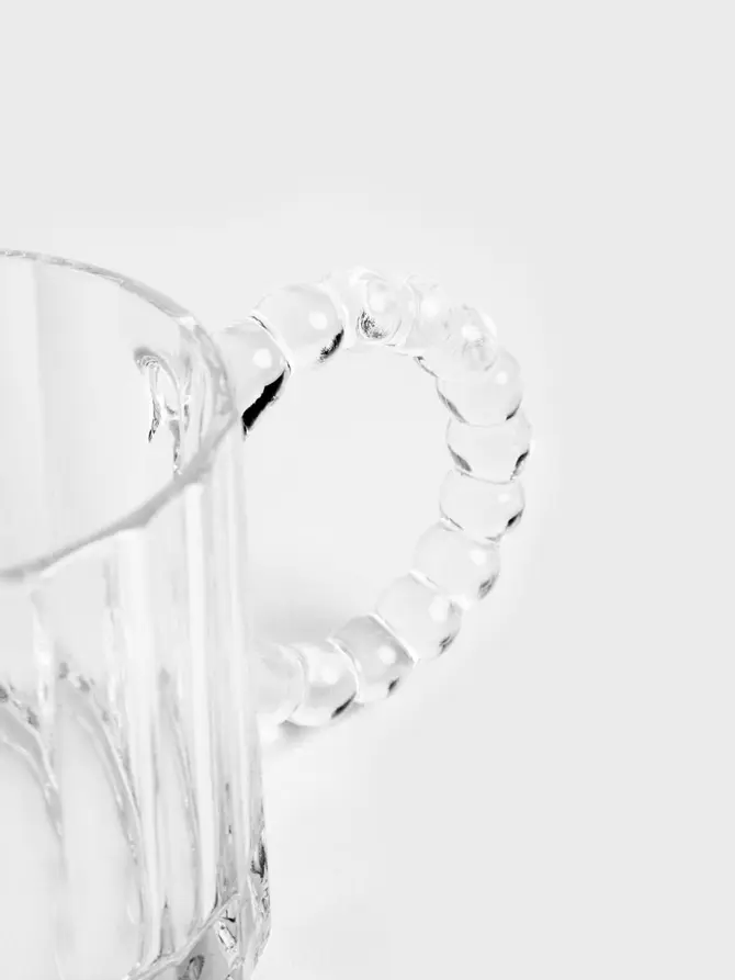 Filiżanka GLASSIC szklana ryflowana z koralikowym uchem 0,3 l