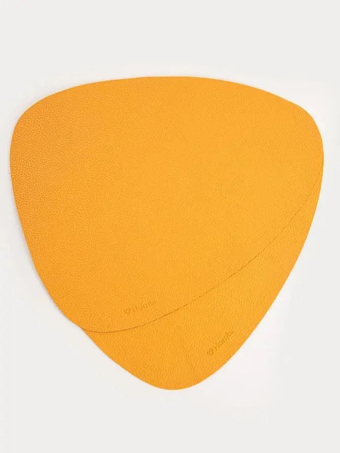 Maty stołowe FEMELO musztardowe, zestaw 2 szt. 38 cm