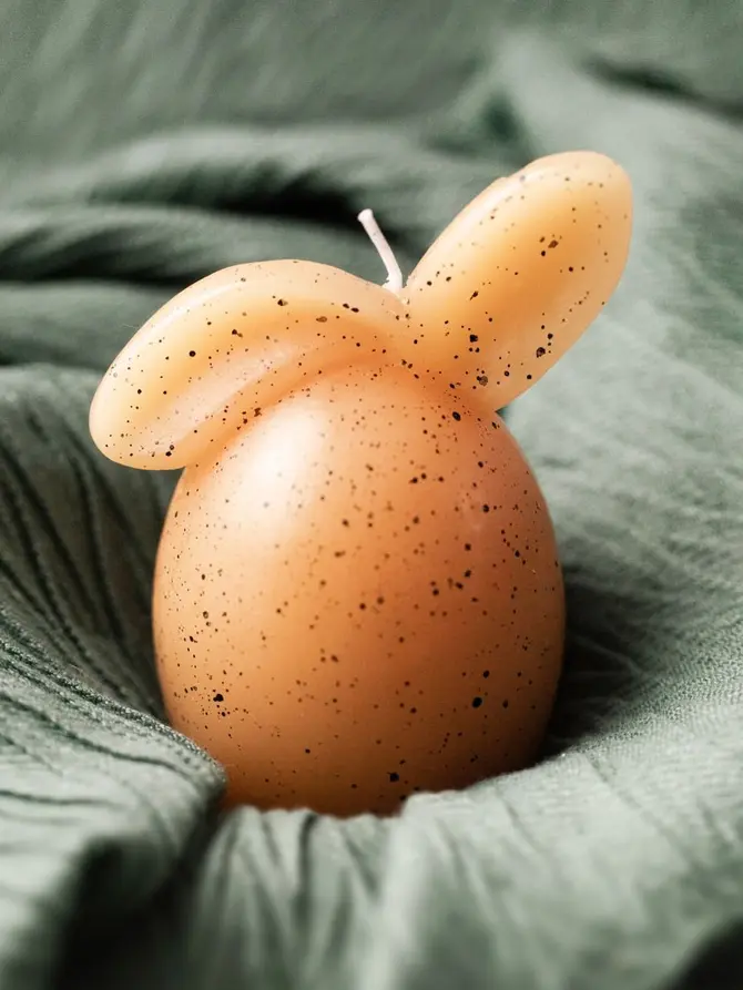 Świeca dekoracyjna RABBIT brązowy królik 247 g