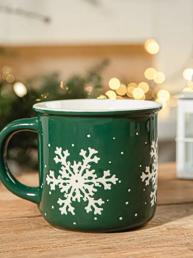 Kubek TRINKIE zielony ze śnieżynką 0,36 l