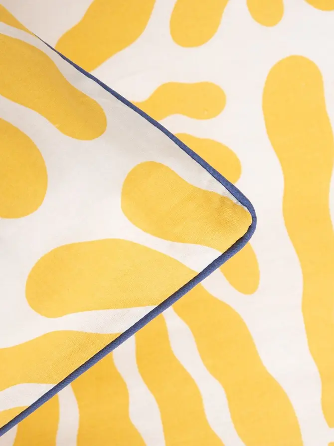 Pościel MAGUTI bawełniana z niebieską lamówką 160x200 + 2*50x60 cm
