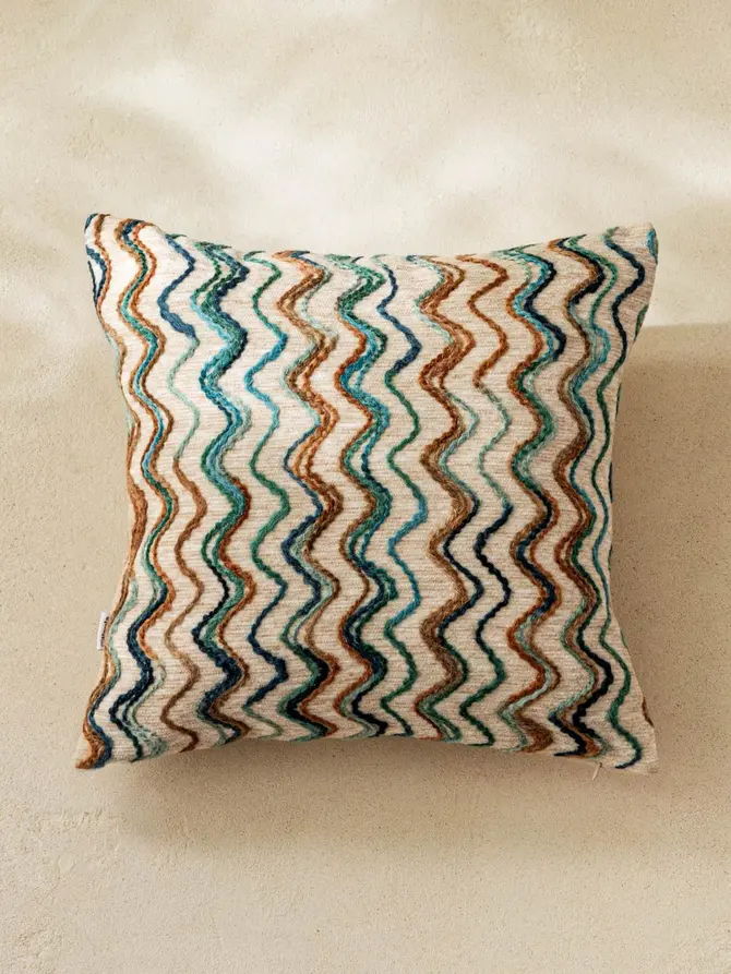 Poszewka GIMENA ze strukturalnym wielokolorowym wzorem 45x45cm