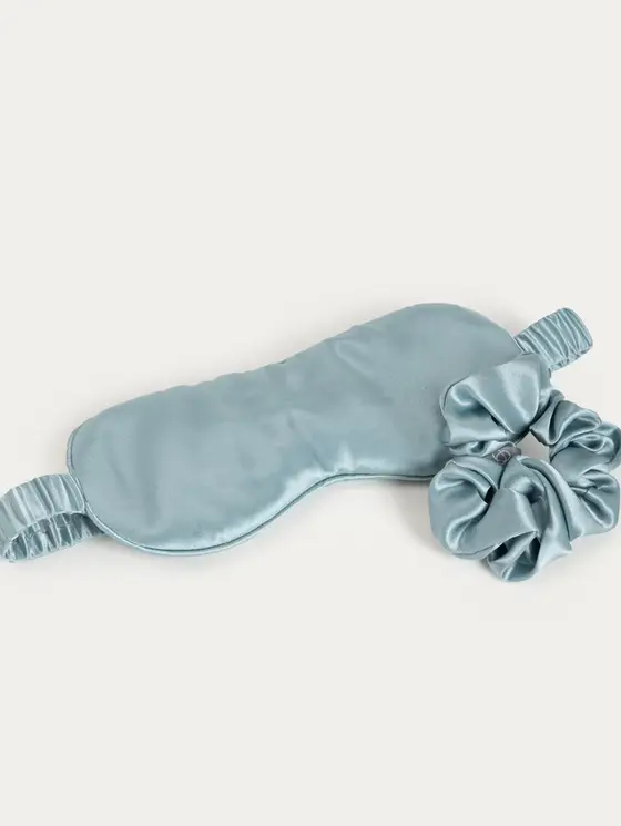 Maska na oczy i scrunchie MON PARIS z jedwabiu morwowego błękitne 2 szt.