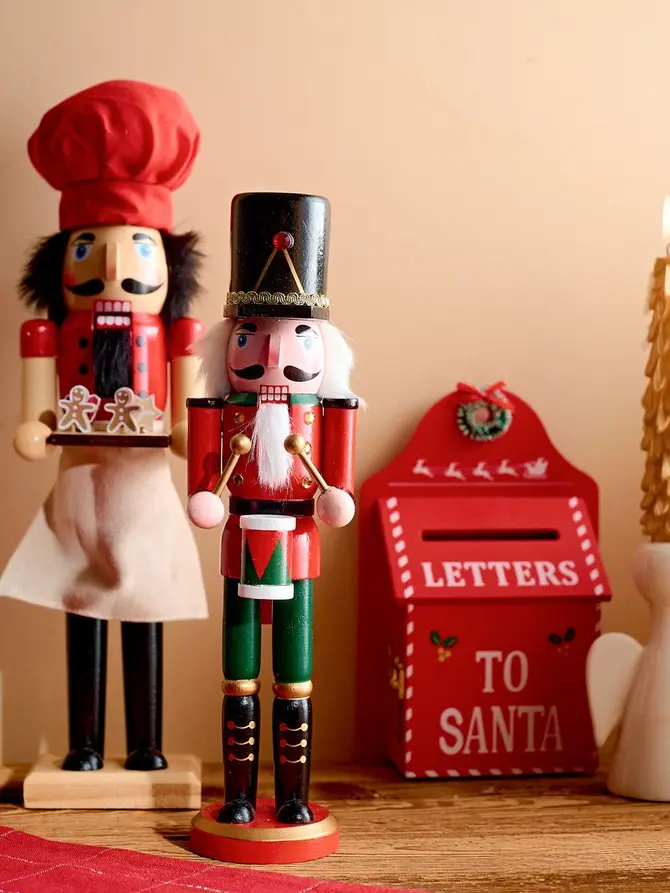 Figurka NUTCRACKER dziadek do orzechów z bębenkiem 31 cm