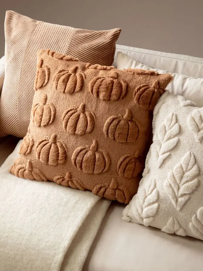 Poszewka CRISPY ze strukturalnym wzorem w dynie 45x45 cm