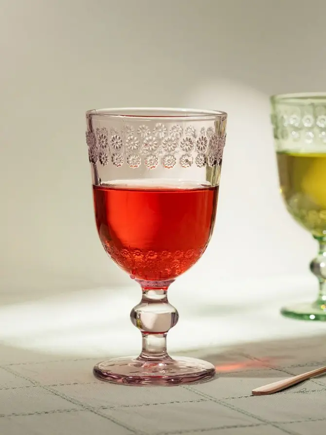 Kieliszek ERBA różowy ze zdobieniami 0,28 l