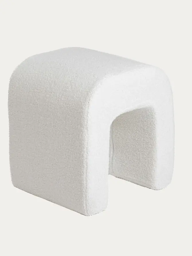 Pufa HUGILL ecru w tkaninie TEDDY 40x40x40 cm