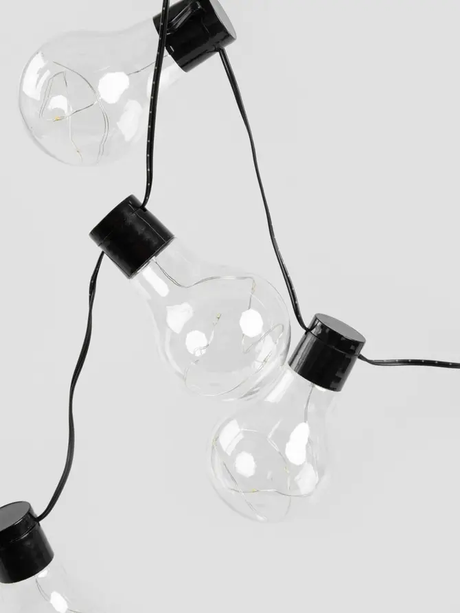 Łańcuch LED LUCCE na baterie 235 cm
