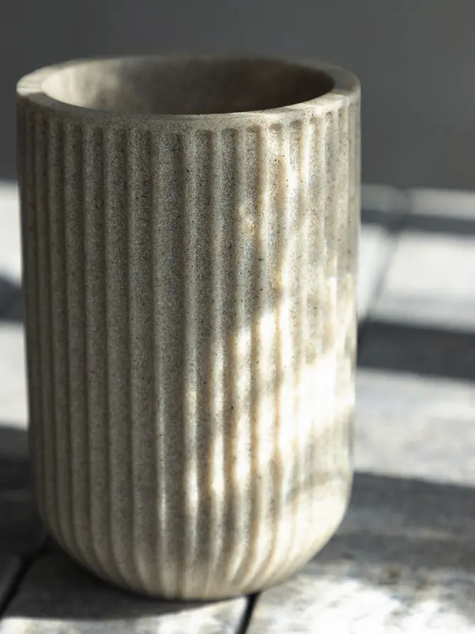 Kubek łazienkowy KALAR ryflowany 7x7x10,5 cm