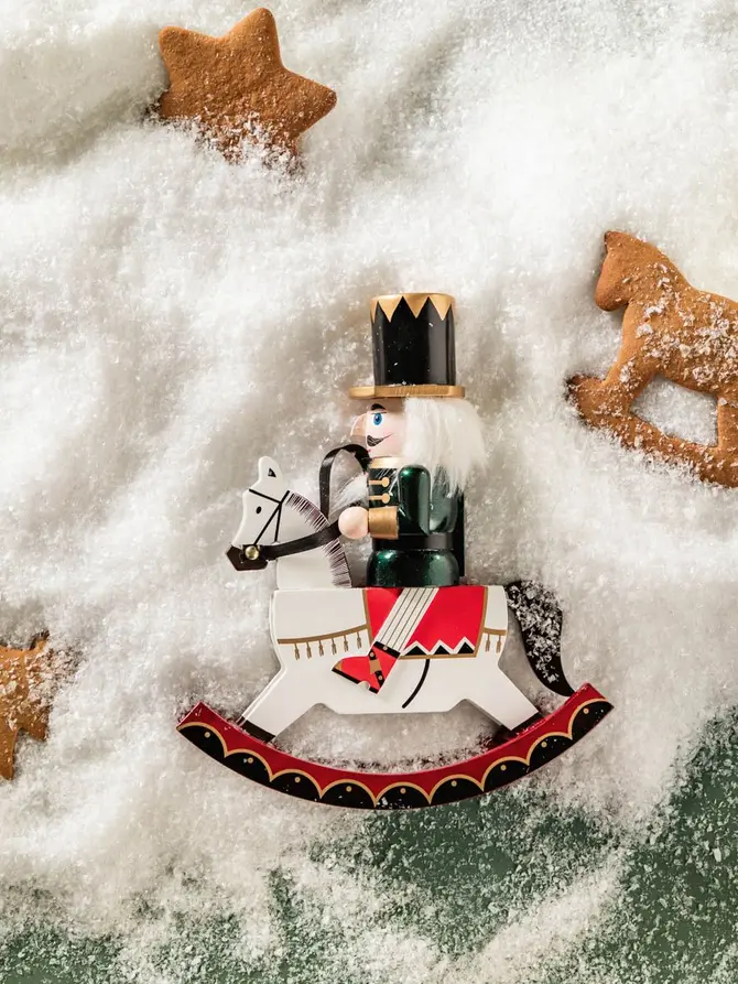 Figurka NUTCRACKER dziadek do orzechów na biegunach ciemno-zielony 28 cm