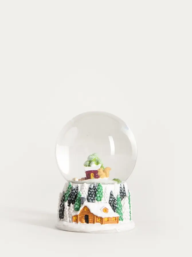 Kula śnieżna LUELL wiewiórka i domek, z LED 8x11 cm