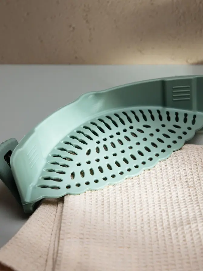 Durszlak EASY COOK silikonowy na klipsach 22x8 cm