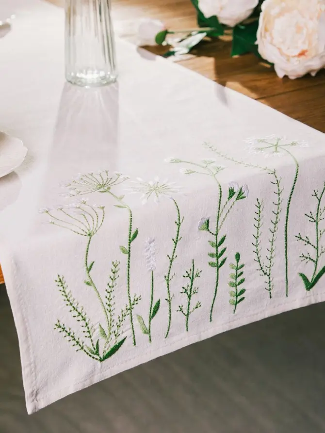 Bieżnik FLEN z haftowanym wzorem kwiatowym 40x160 cm