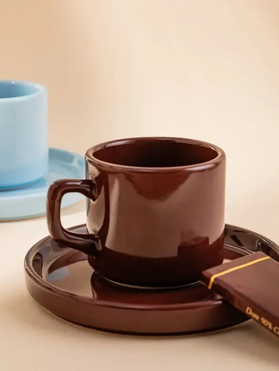Filiżanka ze spodkiem FAMELIO brązowa 0,2 l