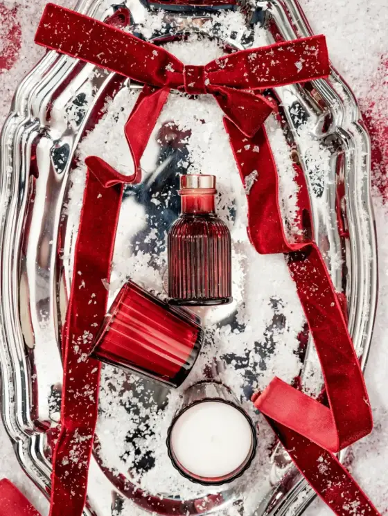Zestaw zapachowy FESTIVE CHEER Merlot 2 szt. x 60 g + 30 ml