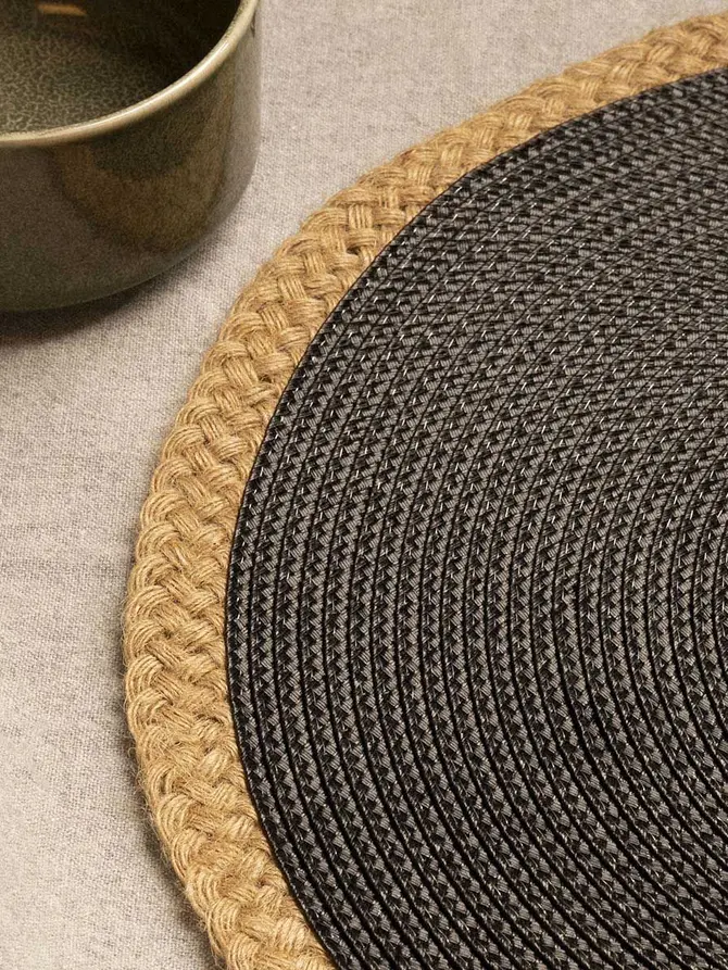 Podkładka do jadalni PLAR okrągła czarna 38 cm