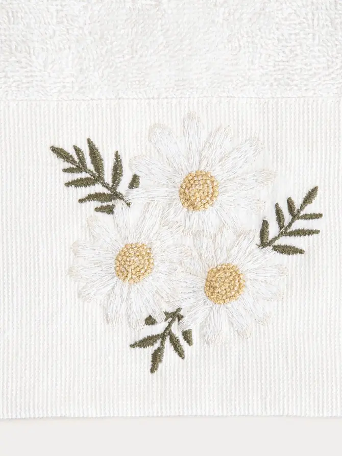 Ręcznik SUNFLOWER z haftowanymi stokrotkami 70x130 cm