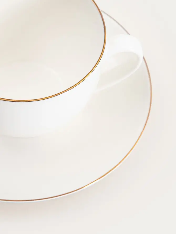 Filiżanka ze spodkiem AUROO porcelanowa ze złotą obwódką 0,25 l