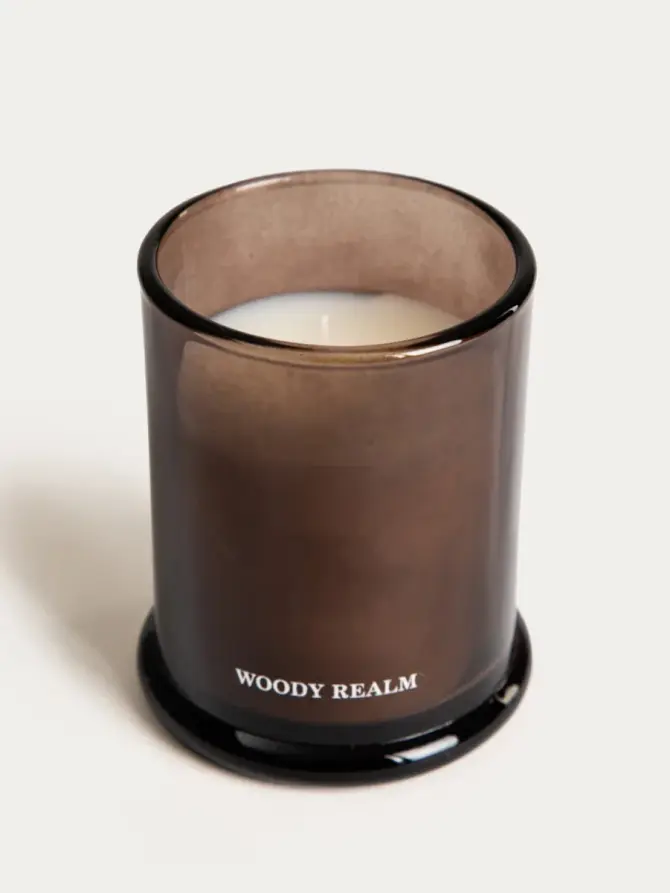 Świeca zapachowa ESTER Woody Realm 140 g
