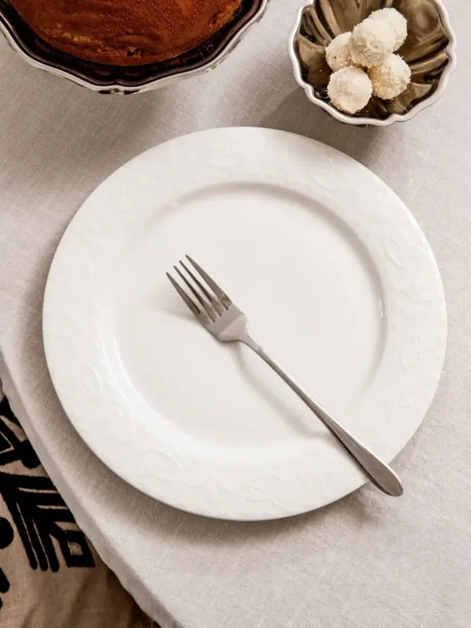 Talerz VINDI porcelanowy obiadowy z konikami 26,5 cm
